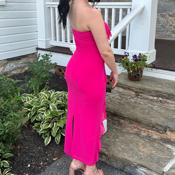 Pink formal dress - Picture 3 of 3